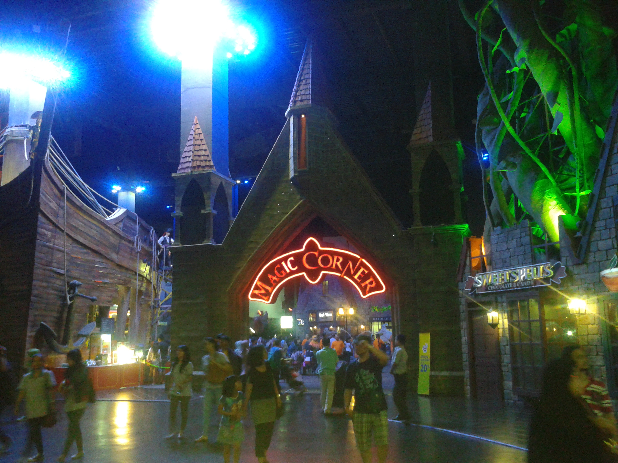 Trans Studio Bandung — Gatot Subroto, Bandung City